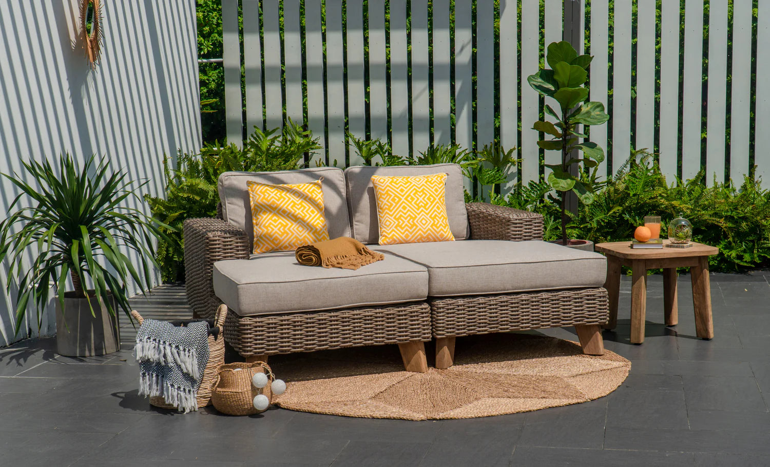 Bahamas Chaise Lounger Right/Left - Quick Ship